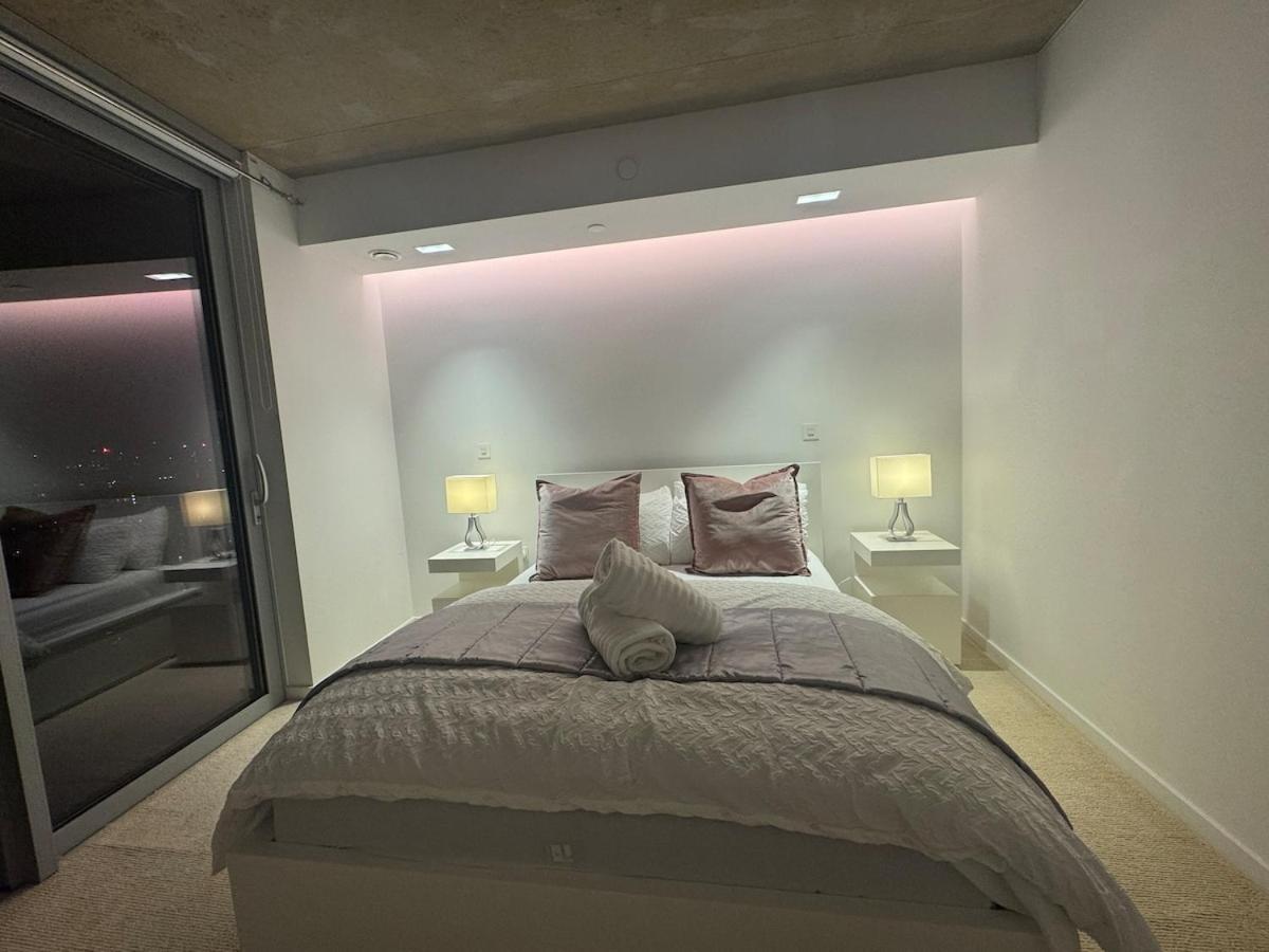 Luxury 1 Bedroom Apartment In 런던 외부 사진