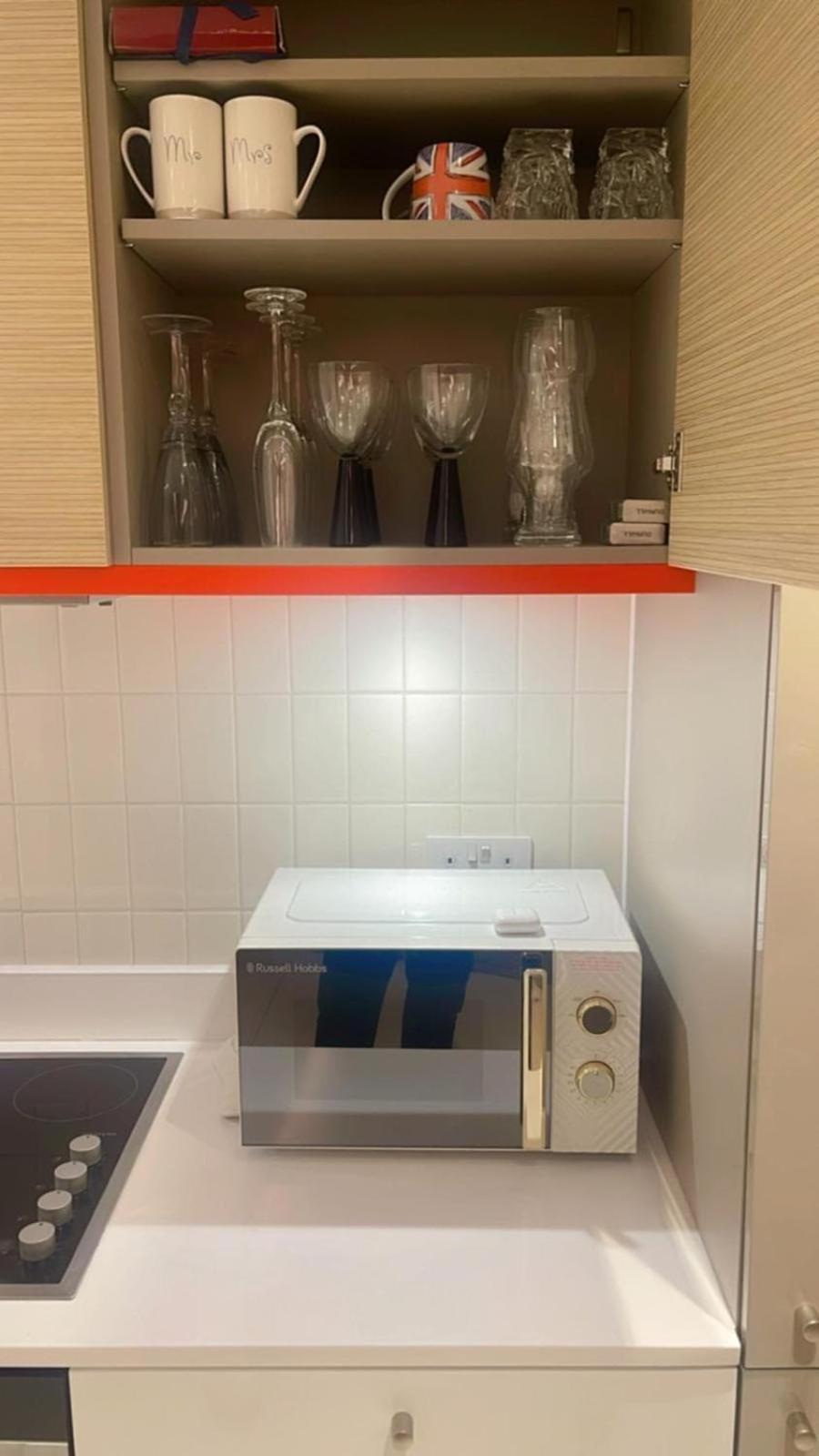 Luxury 1 Bedroom Apartment In 런던 외부 사진